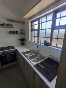 Green Point Getaway for Work, Play and Family Fun