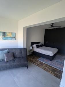 Green Point Getaway for Work, Play and Family Fun