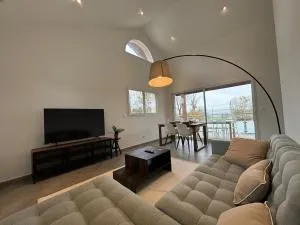 Le spacieux au dernier étage avec vue dégagée - 伯尼索米诺格