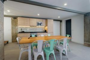 Buhaira suites, free parking and subway