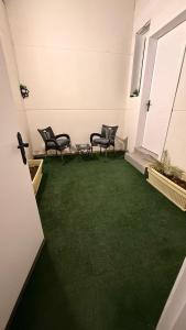 1BR and Livingroom with patio in Alolaya l Self-Entry