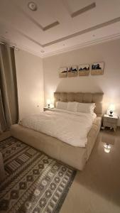 1BR and Livingroom with patio in Alolaya l Self-Entry