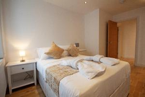 London City 2-BR and 2 Bathroom Apartment Hoxton Zone 1 Balcony