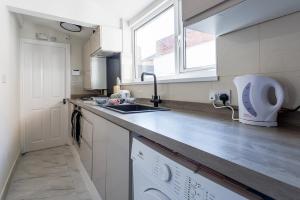 Charming 4BR Home in Darlington Near Town Centre