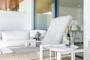 HigueronRentals Nácar