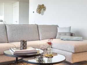 HigueronRentals Nácar