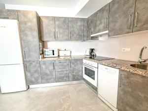 Renovated 2 bedroom in Nerja Center, Carabeo area