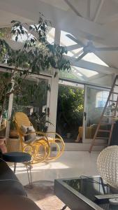 Appartements Large unique loft, quiet and bright & outdoor : photos des chambres