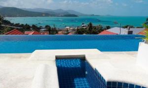 Sea View Apartment Infinity Pool