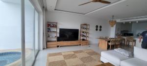 Sea View Apartment Infinity Pool