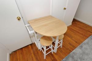 Cozy Studio Steps to Central Park Upper E Side