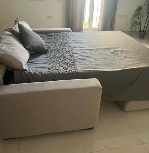 Sunset Apt Modern 1 bedroom Apt near the Beach