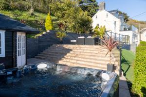 Pendine Sands Edith Villas - a luxury seaside home with beautiful sea views