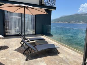 Beachfront villa Pearl of Adria