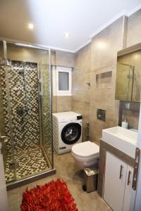IRON Seaview Apartment