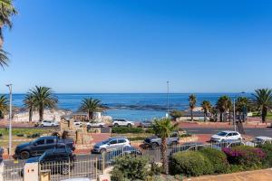 Camps Bay Village - Tidal Pool Apartments