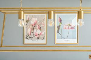 Luxury Period 7 Bed Mansion near Warner Bros