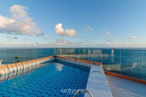 Prédio Beira-Mar com Piscina na Barra em SSA - SPB