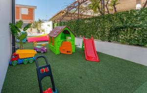 Amazing Home In Drage 