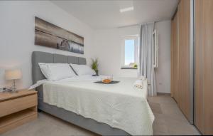 Amazing Home In Drage