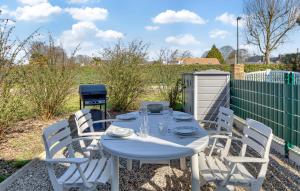 2 Bedroom Gorgeous Home In Offranville