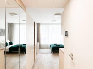 REAL Living by REFA Karlin 406