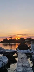 Sejur cu Vedere la Lac Villa Manu - Turbaţi