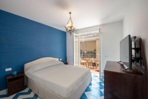 Cicerenella Blue Apartment