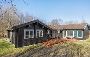 Four-Bedroom Holiday Home In Ebeltoft