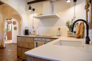 El Sarchal Bohemian holiday home with pool in Moraira