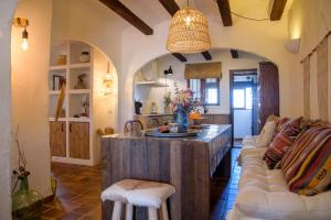 El Sarchal Bohemian holiday home with pool in Moraira