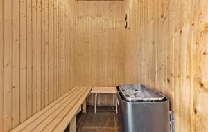 Lovely Home In Ebeltoft With Sauna