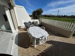 T3 climatisé pour 4 pers. au Cap dAgde avec parking - FR-1-749-90