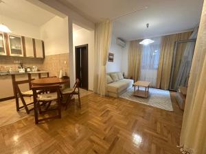 Apartment Caramel Petrovac