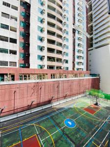 He Condotel Bell