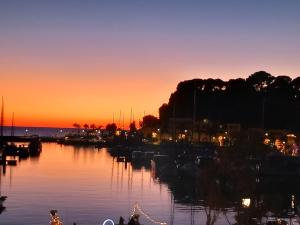 Appartements Pied a terre, sejour idyllique face a la mer classe 2 etoiles : photos des chambres