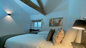 Historic Manor Estate In The Heart Of Journet