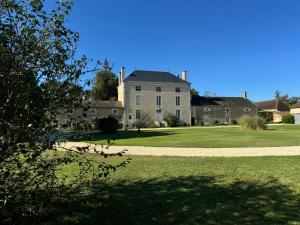 Historic Manor Estate In The Heart Of Journet