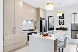 The Crest North Harbour Estate Sleeps 8