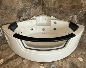 Place to Be - Modern Jacuzzi House in Vozdovac - Vinča