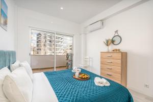 HostWise – Seaside Escape with Balcony