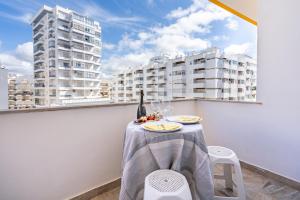 HostWise – Seaside Escape with Balcony