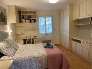 Villas Villa Nicole avec piscine & jardin prives, parking dans le coeur du Luberon, proche Gordes, Roussillon, Goult, Bonnieux : photos des chambres