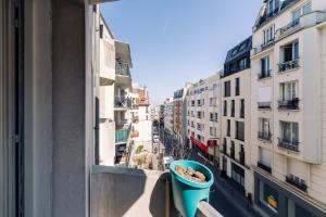 Pied-à-terre in Paris 19