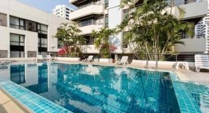 Nana SkyView Retreat 2 Bedroom 2 Bath Nana BTS