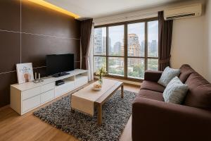 Nana SkyView Retreat 2 Bedroom 2 Bath Nana BTS