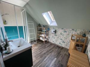 B&B / Chambres d'hotes Des Roux et des Pious Suite de 35 a 60 m2 et 3 chambres pour groupe de 2 a 6 personnes : photos des chambres