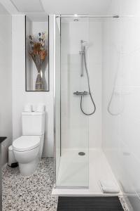 Apartment 2 bedroomed Lena Montry