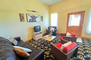 Long Hollow Ranch - The Homestead House - سيسترز