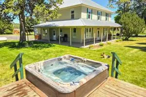 Long Hollow Ranch - The Ranch House - Madras